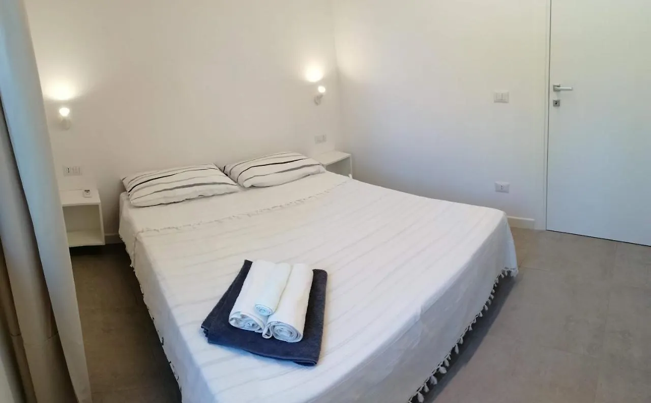 Seaside Garden - Guest Suite ألغيرو بيت للعطل